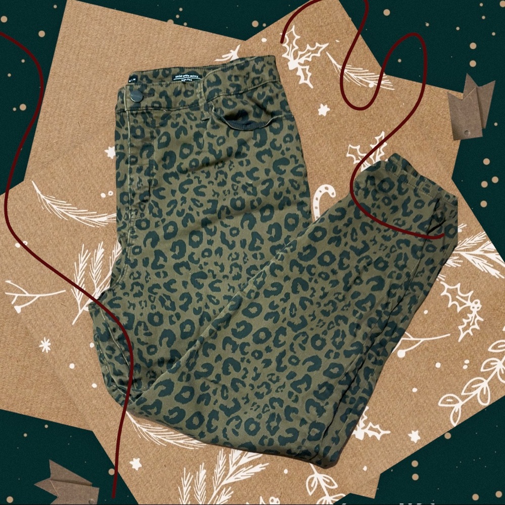 Sanctuary leopard skinny jeans. Size 16W. NWOT